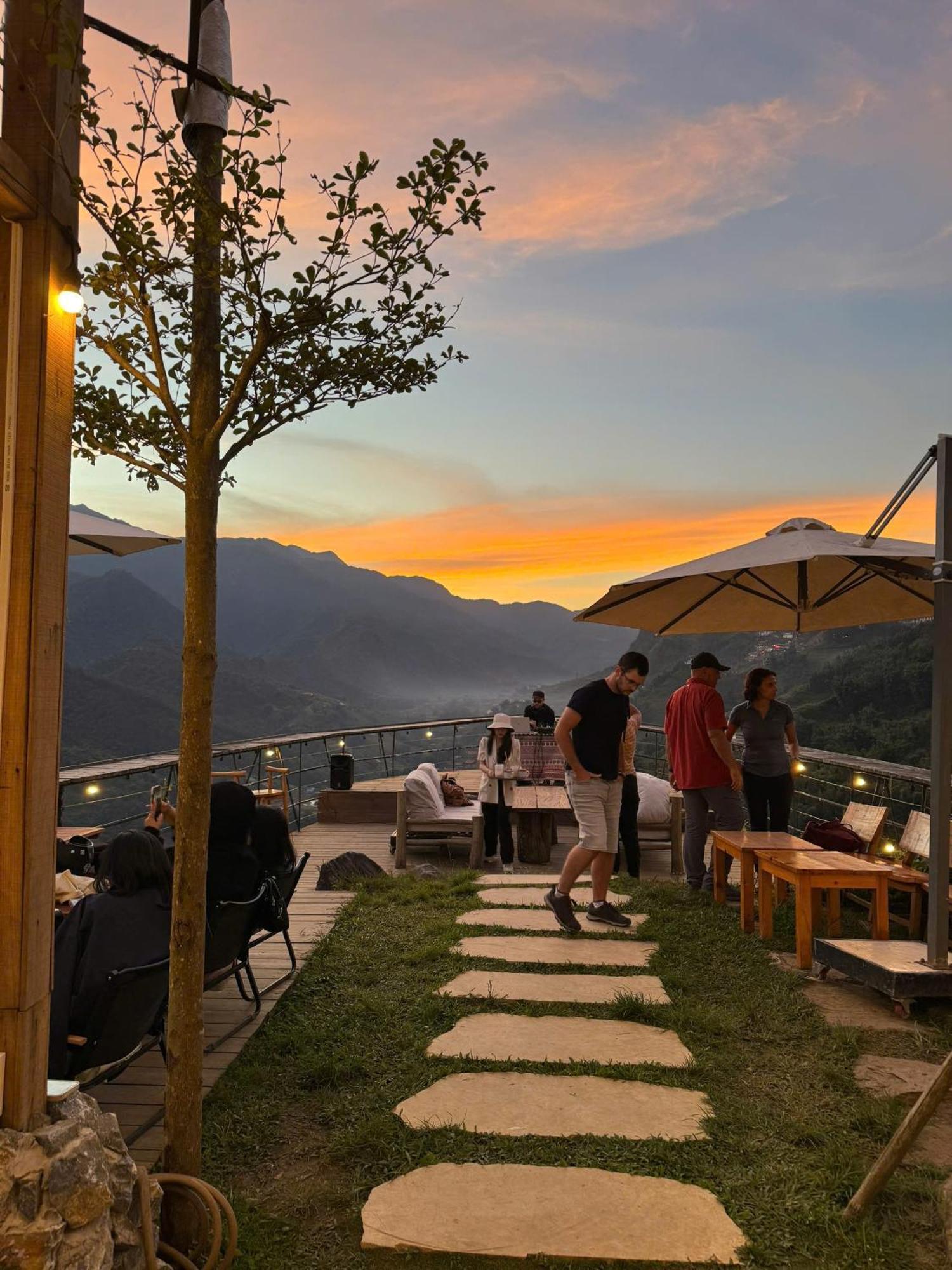 Phansi - Glamping, View Point 360, Bar & Bbq Sapa Eksteriør billede