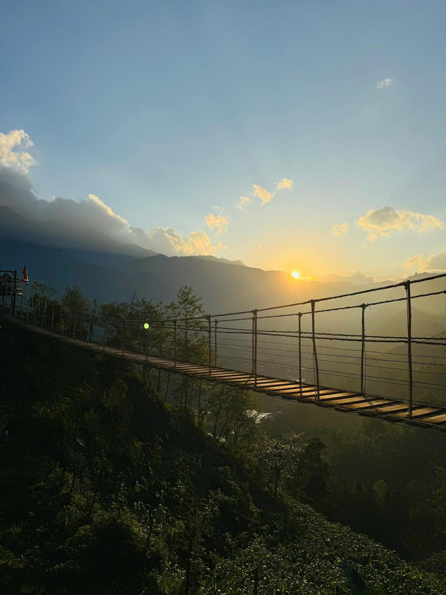 Phansi - Glamping, View Point 360, Bar & Bbq Sapa Eksteriør billede